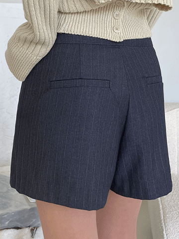 low pant skirt